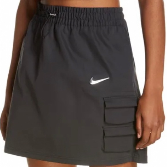 Nike Sportswear 276549 Swoosh Skirt in Black womens, Size X-Small - Picture 12 of 13